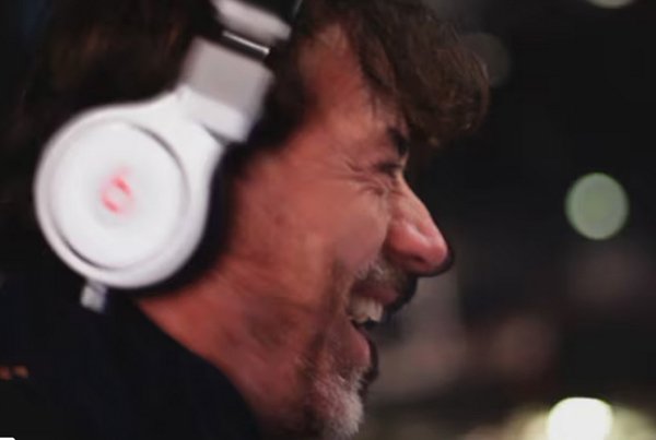 BENNY BENASSI: MOVE YOUR BODY